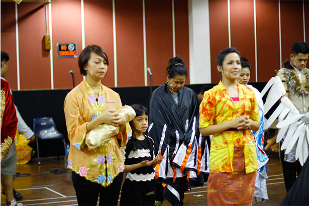 latihan di studio rosi 1