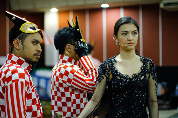 latihan di studio rosi 2