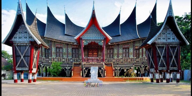 Rumah Adat Minang