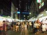 Belanja Ala Backpacker di Pratunam Night Market pic1